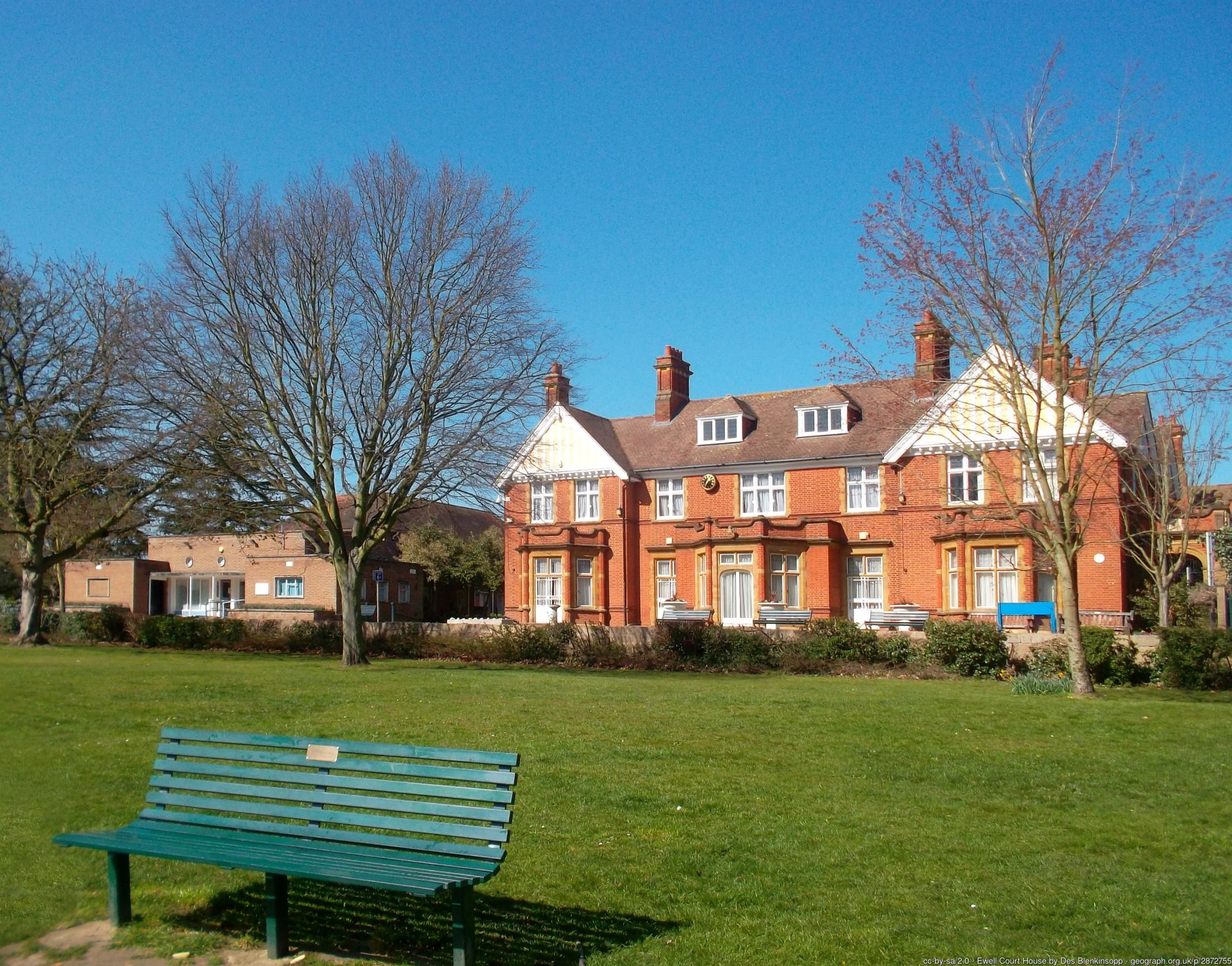 Ewell Court House © Des Blenkinsopp (cc-by-sa/2.0) geograph.org.uk/p/2872755